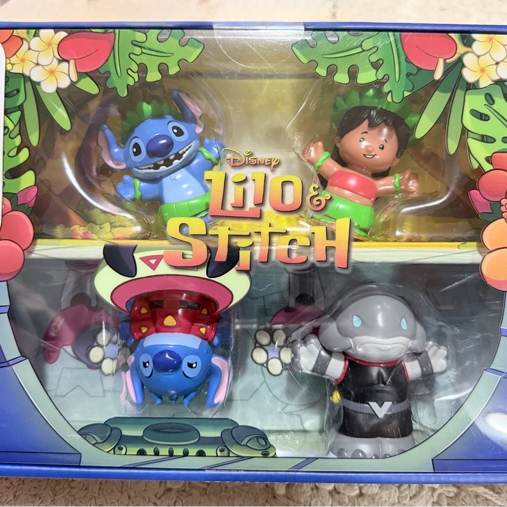 Disney Lilo & Stitch Playset - Blue, Green, Red